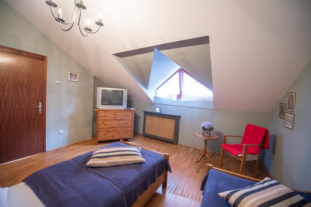 Guesthouse Trajbar Team Zaprešić Quarto foto